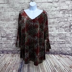 Avenue Green Rust Velvet Floral Belle Sleeve Top